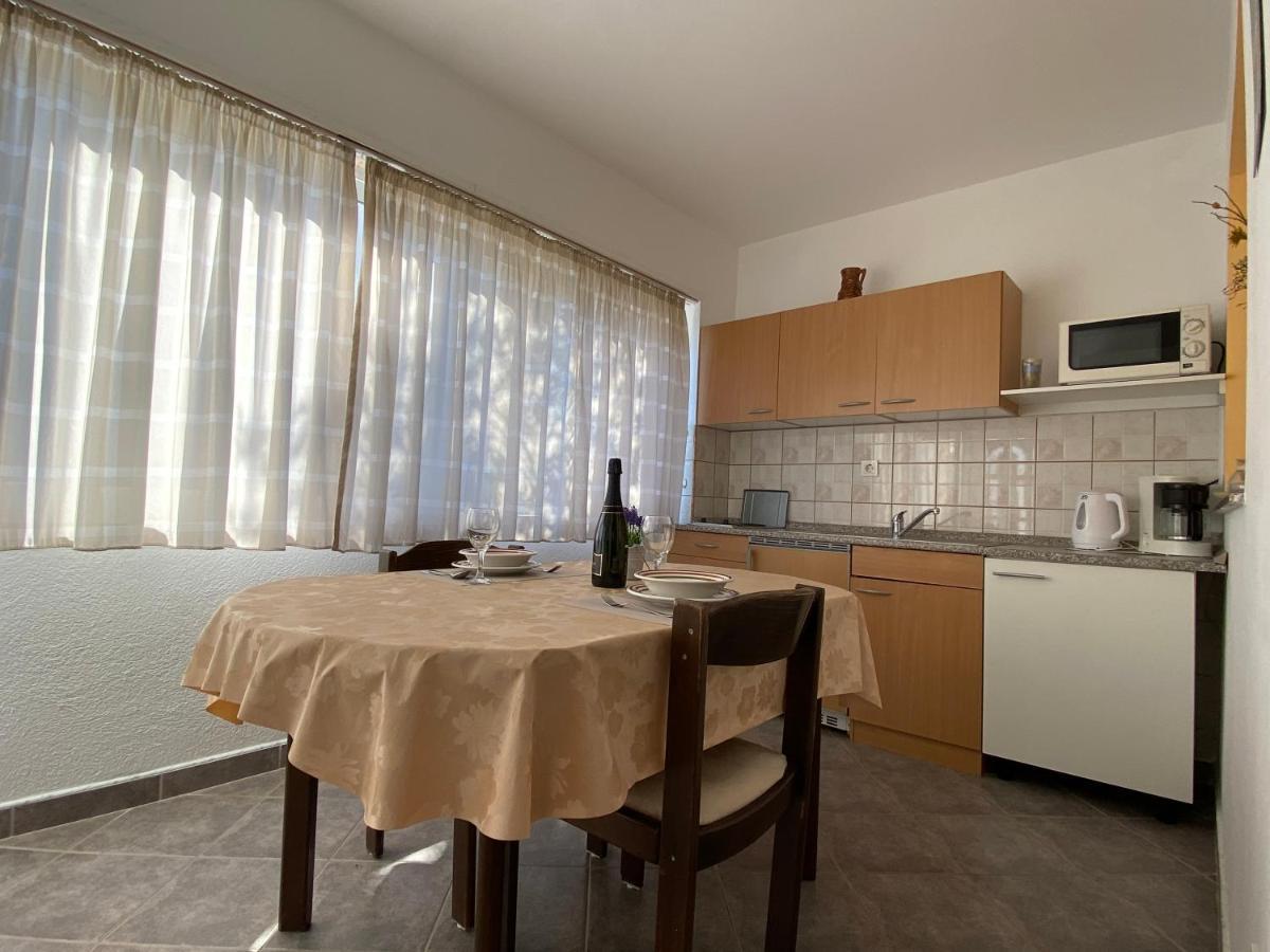 Guest House Dijana Krk Town Zewnętrze zdjęcie