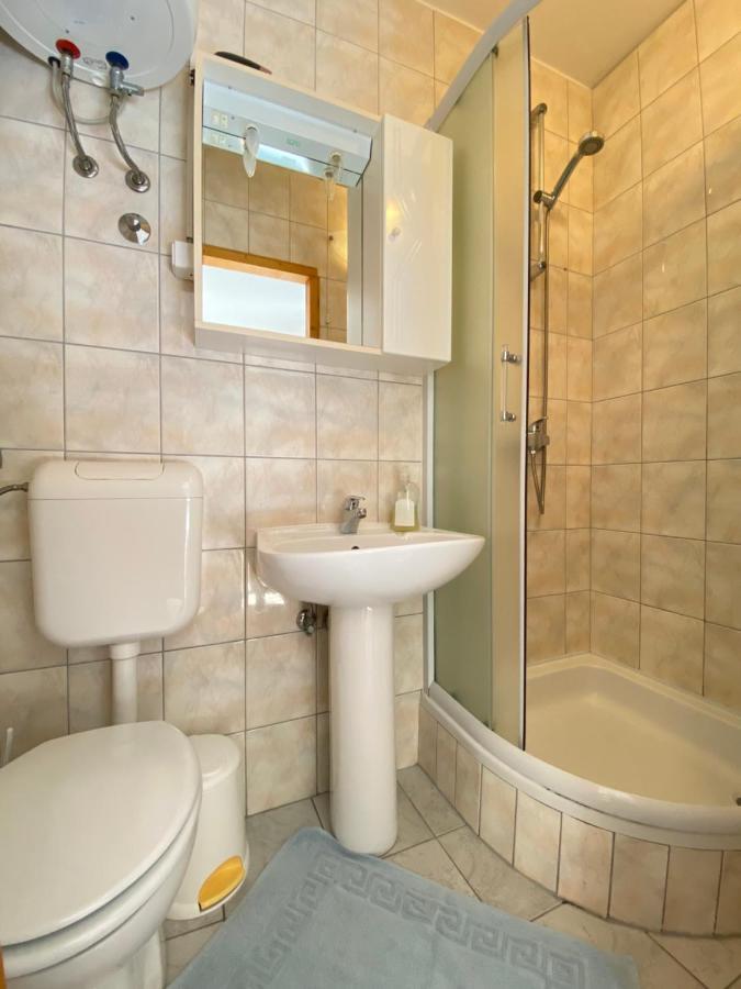 Guest House Dijana Krk Town Zewnętrze zdjęcie